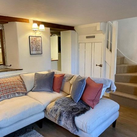 Hebe Cottage - Idyllic And Homely With Attention To Detail Atworth Exterior foto