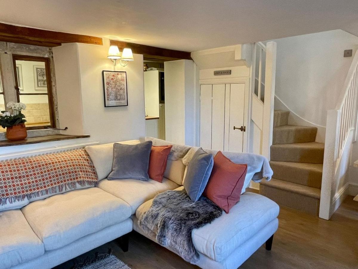 Hebe Cottage - Idyllic And Homely With Attention To Detail Atworth Exterior foto
