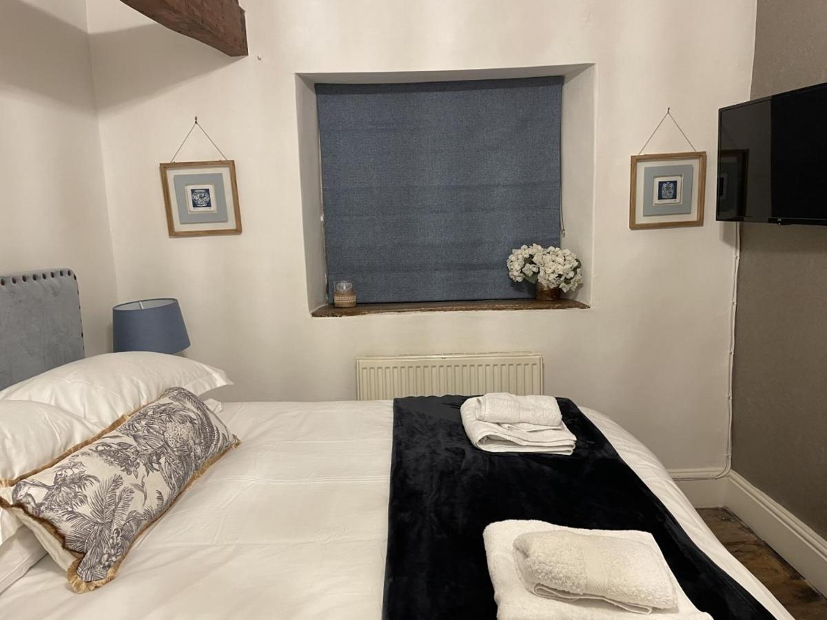 Hebe Cottage - Idyllic And Homely With Attention To Detail Atworth Exterior foto